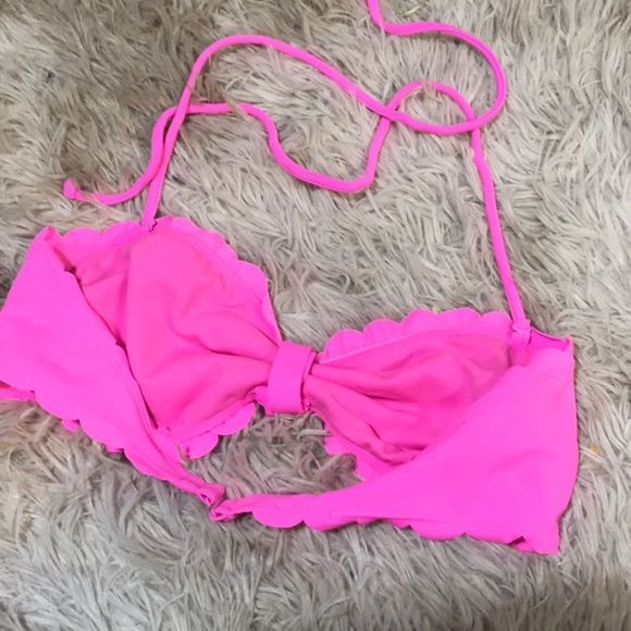 LA Hearts| Neon Pink Scalloped Bikini Top Medium - Picture 6 of 9